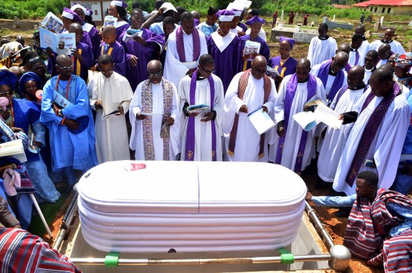 Engr. Olumuyiwa Oladunni, Siblings Buries Dad in Grand Style in Okeagbe Akoko, Ondo State.