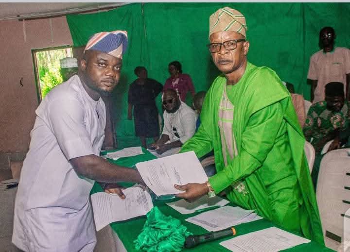 COMRADE TOPE FAGBEMI BAGS SPECIAL ADVISER APPOINTMENT AS AKOKO NORTH WEST COUNCIL INAUGURATES NEW OFFICIALS.